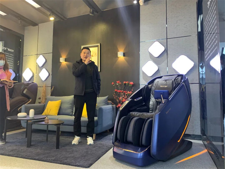金年会体育集团旗下品牌—锐珀尔举行新款4D穴感总裁按摩椅S500内训会